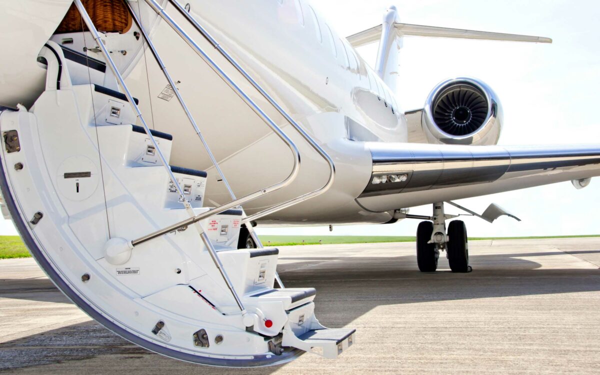 private jet to milan