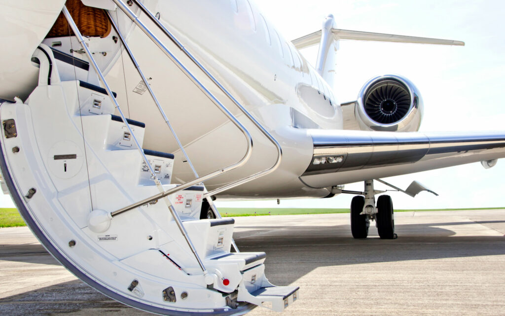 private jet travel to luxor