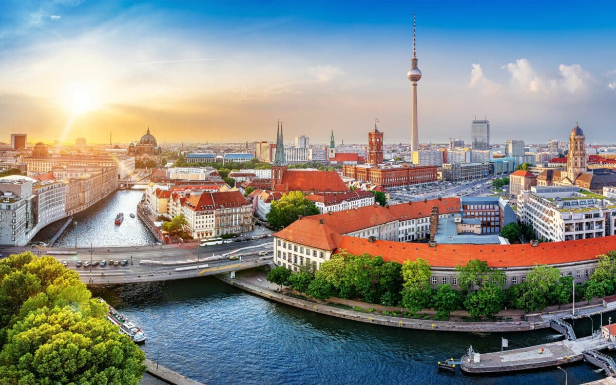 Munich International Airport (MUC/EDDM) - Fly Private to Munich