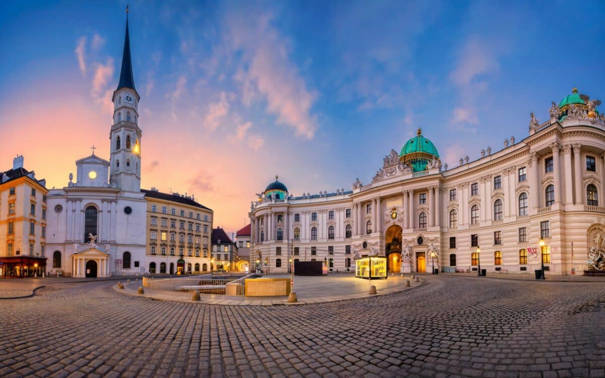 Fly Private to Vienna
