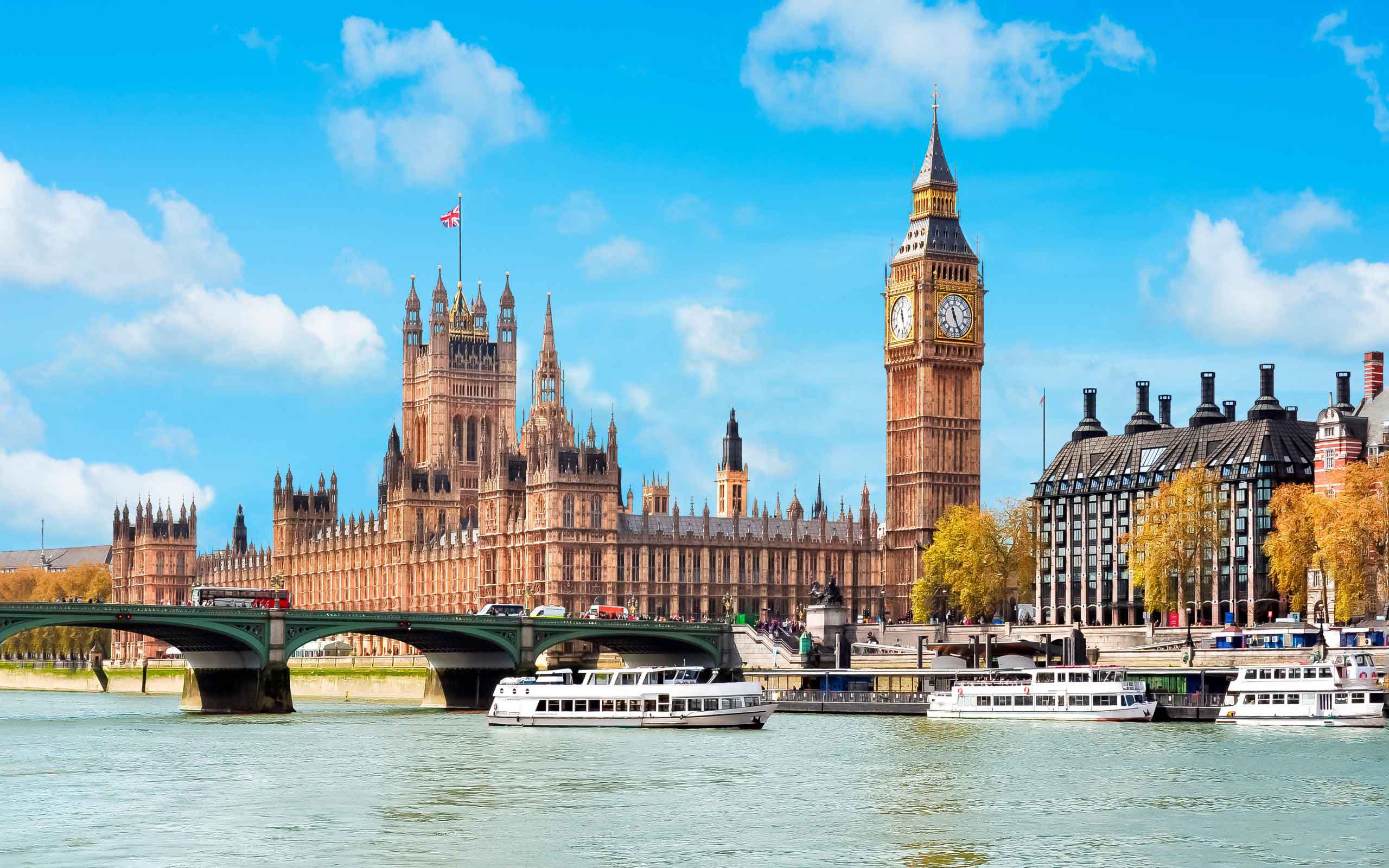 Private Jet to London – Fly in Elegance with ASM Charter